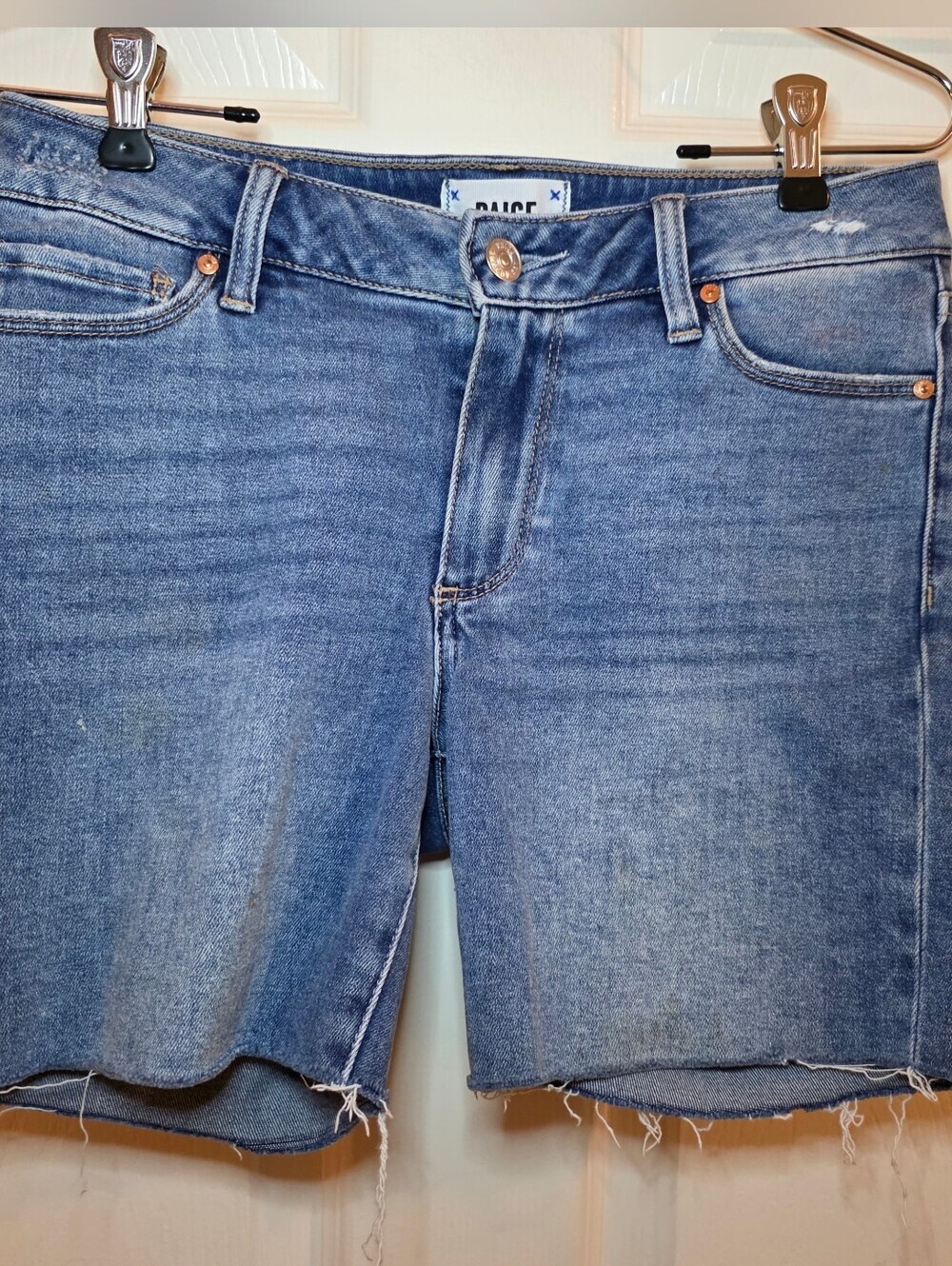 Paige Jax Knee Blue Jean Shorts Womens 25 Distressed Cut-Offs